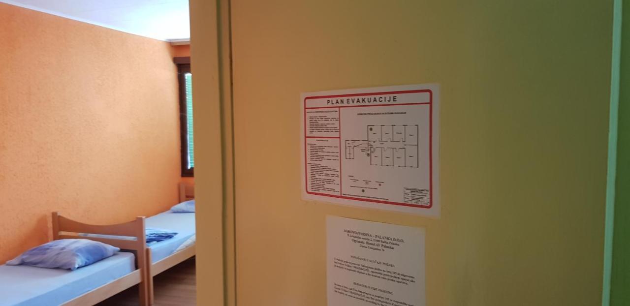 Hostel Av Palanka Zewnętrze zdjęcie