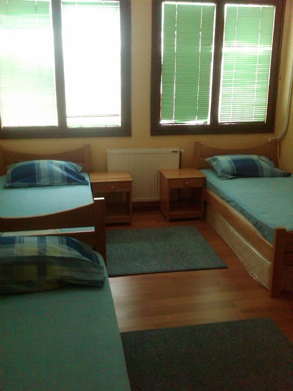Hostel Av Palanka Zewnętrze zdjęcie